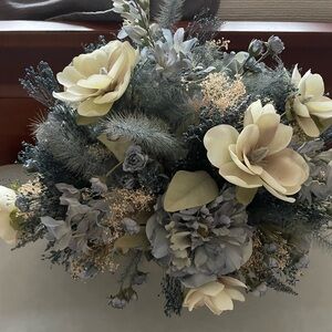 Elegant Cream, Blue and Gray Floral Arrangement
